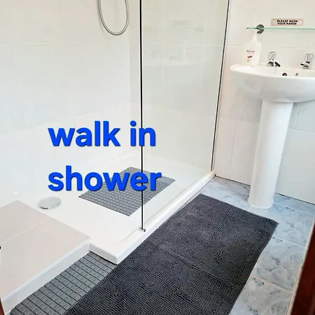 Rockfield Manor B&B, Knock-2